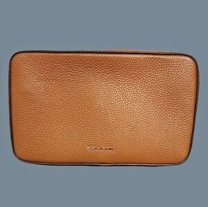 Michael Michael Kors Pebble Leather Tech Organizer